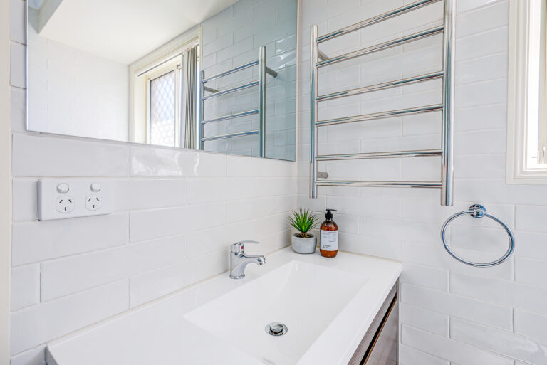 Capital Bathrooms_Ashmore_Small Bathroom