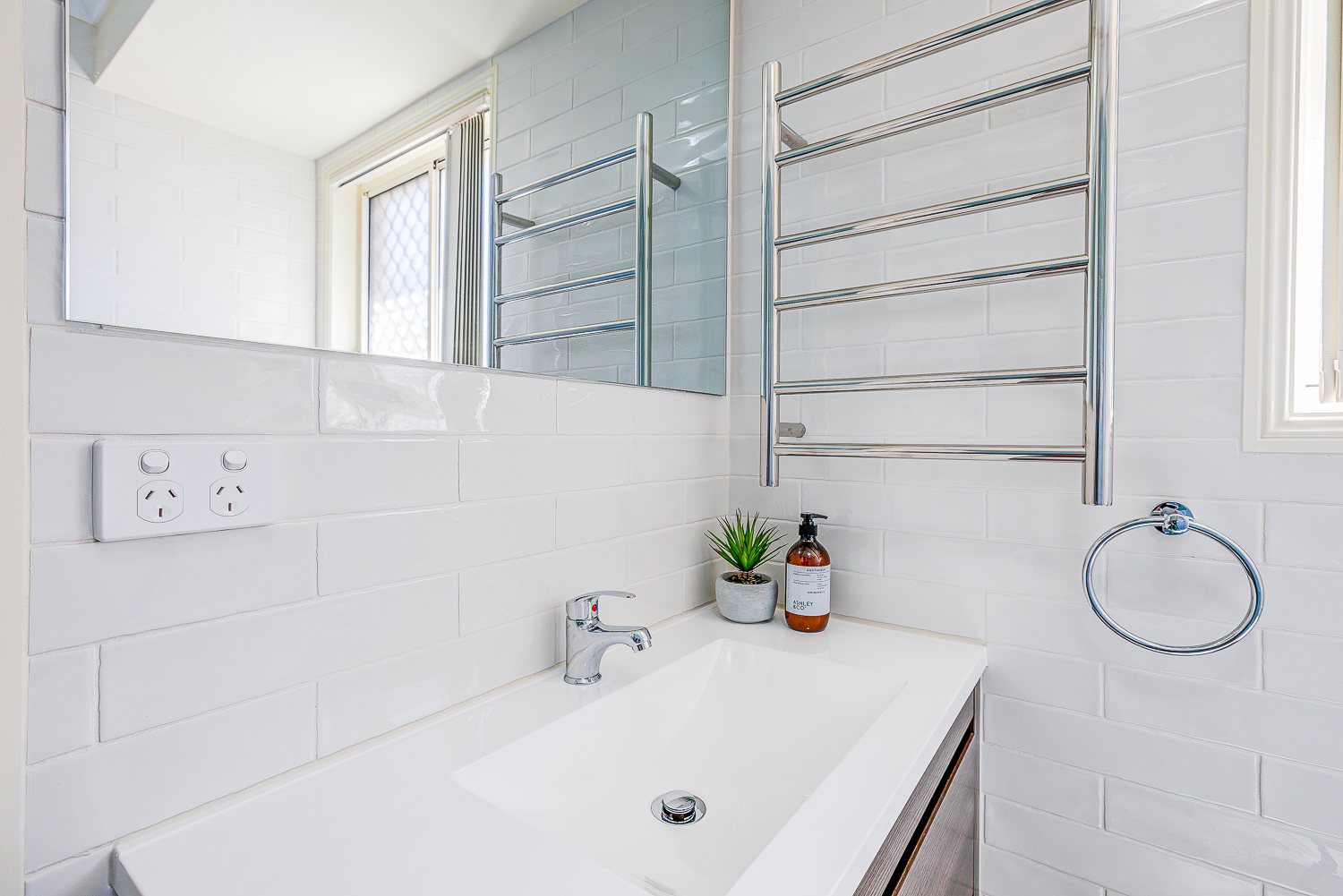 Capital Bathrooms_Ashmore_Small Bathroom