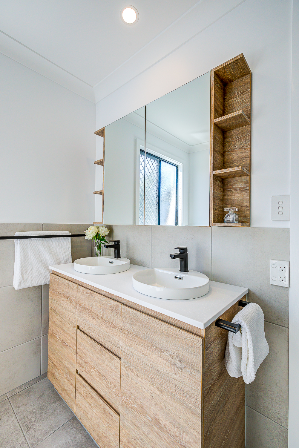 03 - Capital Bathrooms Bluegum Ave - Small