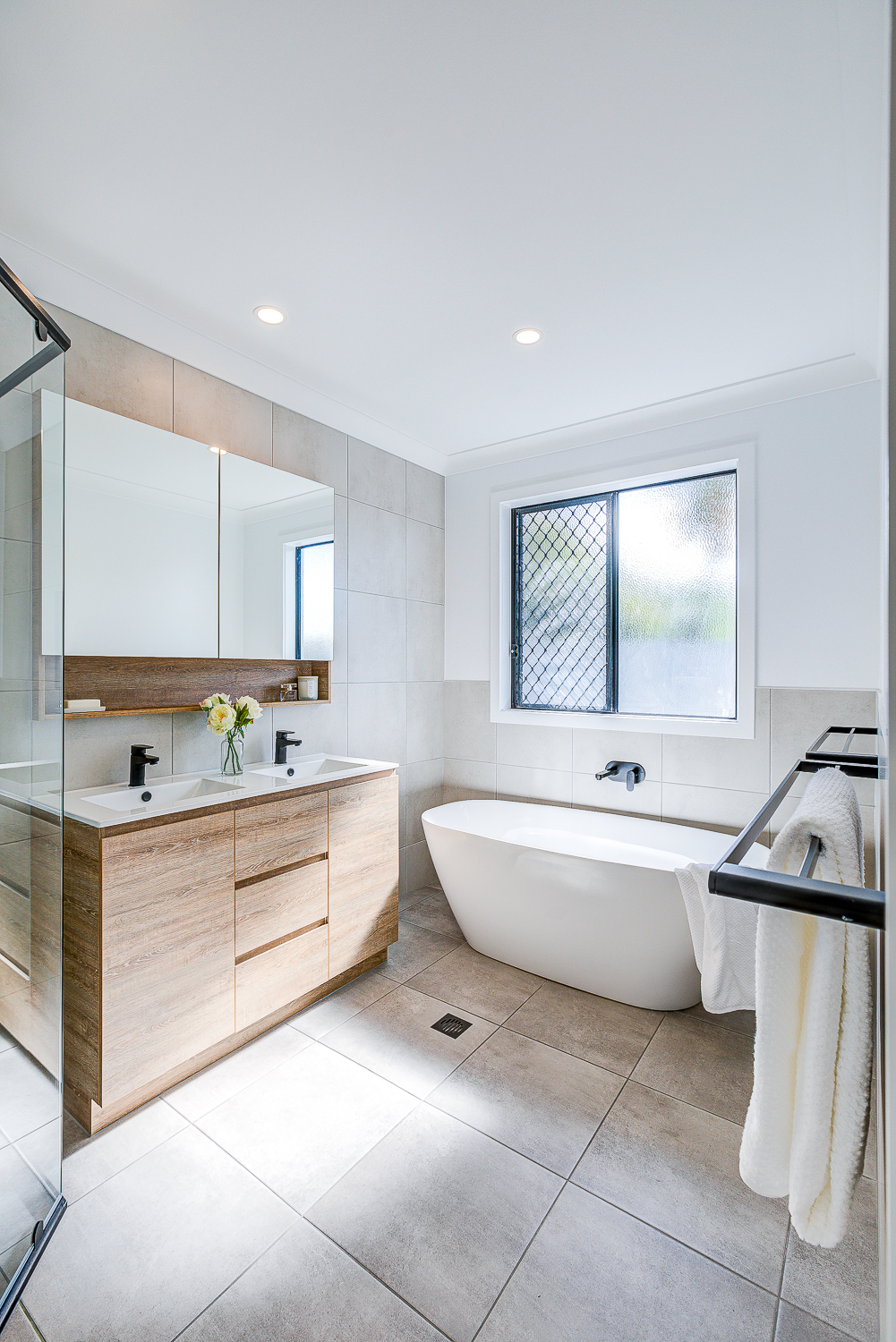 03 - Capital Bathrooms Bluegum Ave - Small