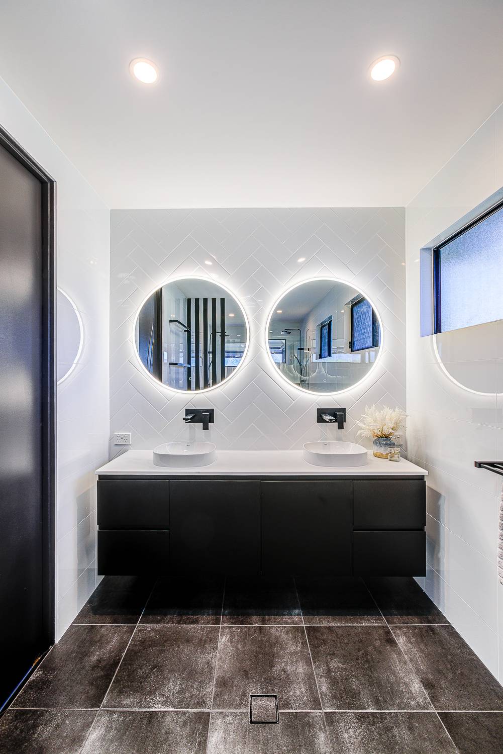 11 - Capital Bathrooms Waldorf Pl - Small